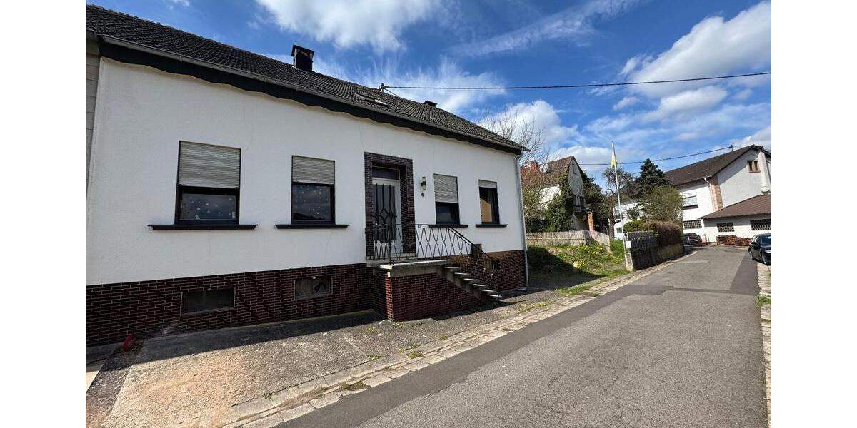 Doppelhaushälfte Nonnweiler - 6 Zimmer, 130 m&sup2;, 80.000&euro; | Angebot:27209029