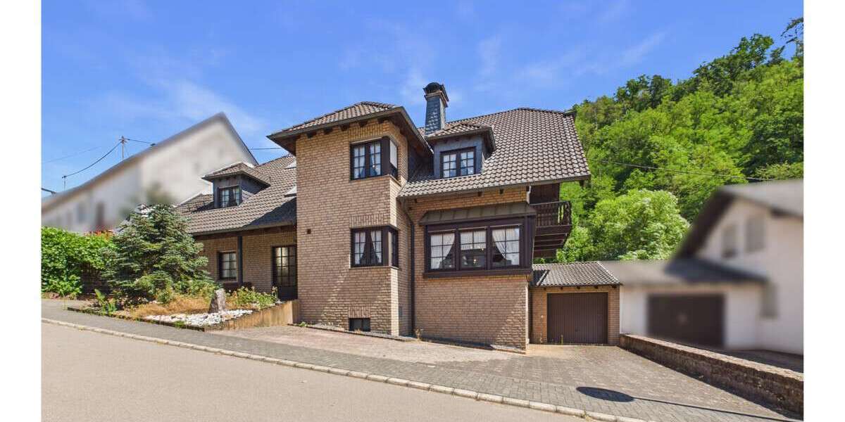 Einfamilienhaus Bruch - 11 Zimmer, 380 m&sup2;, 429.000&euro; | Angebot:27103512