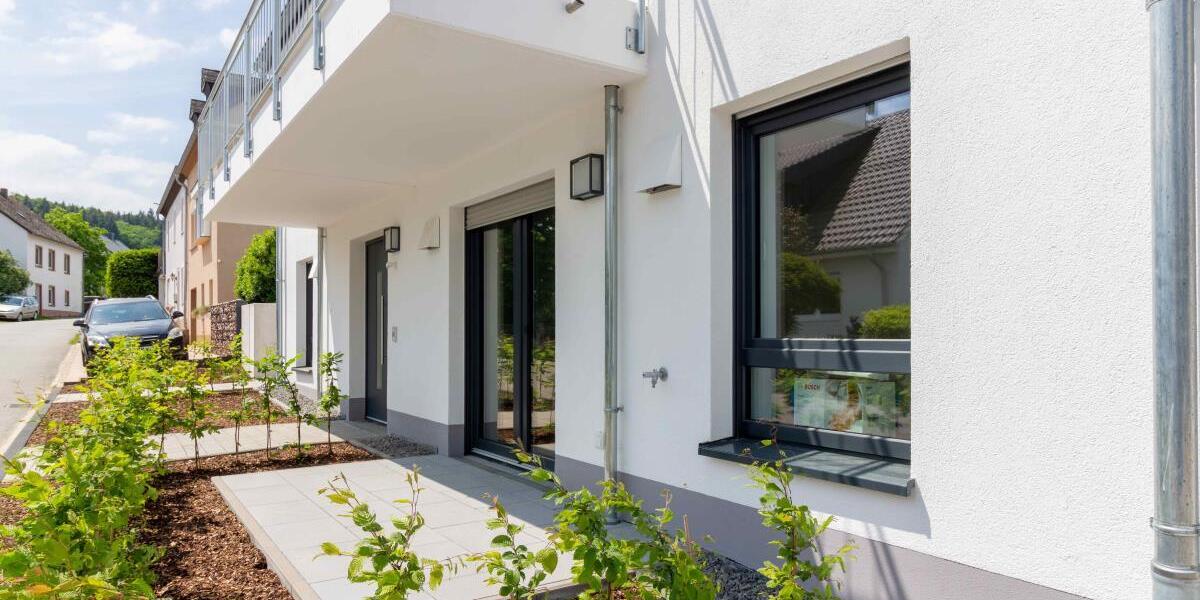 Neues vermietetes 3-Familienhaus als KFW 55 Energiesparhaus in ruhiger Lage Trier-Kernscheid - Mehrfamilienhaus, Wohnhaus Trier Kürenz | Angebot:18822890